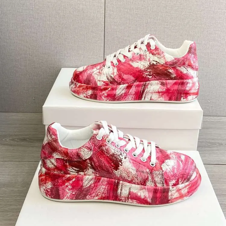 Graffiti Sneakers Casual Sneakers