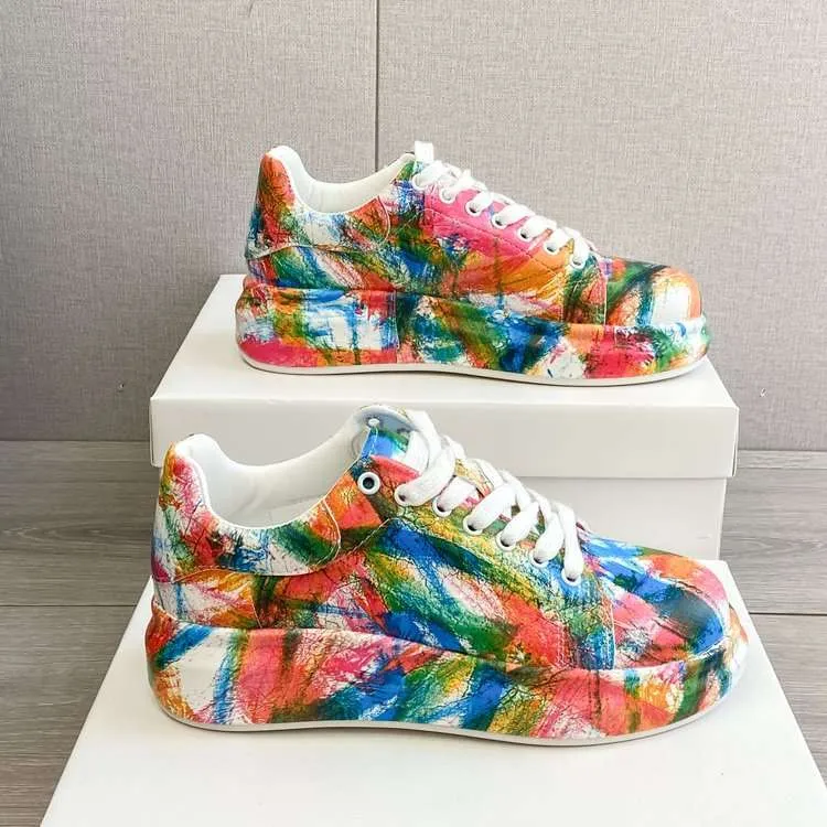 Graffiti Sneakers Casual Sneakers