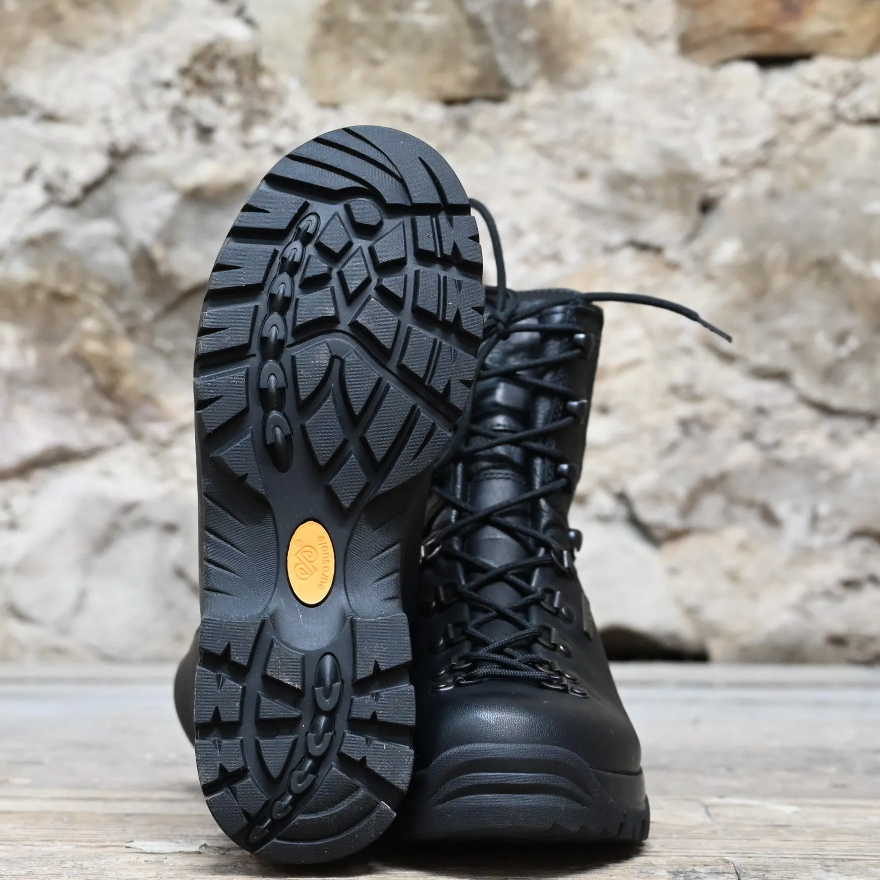 Kenetrek 8" Hard Tactical Non Insulated Boot