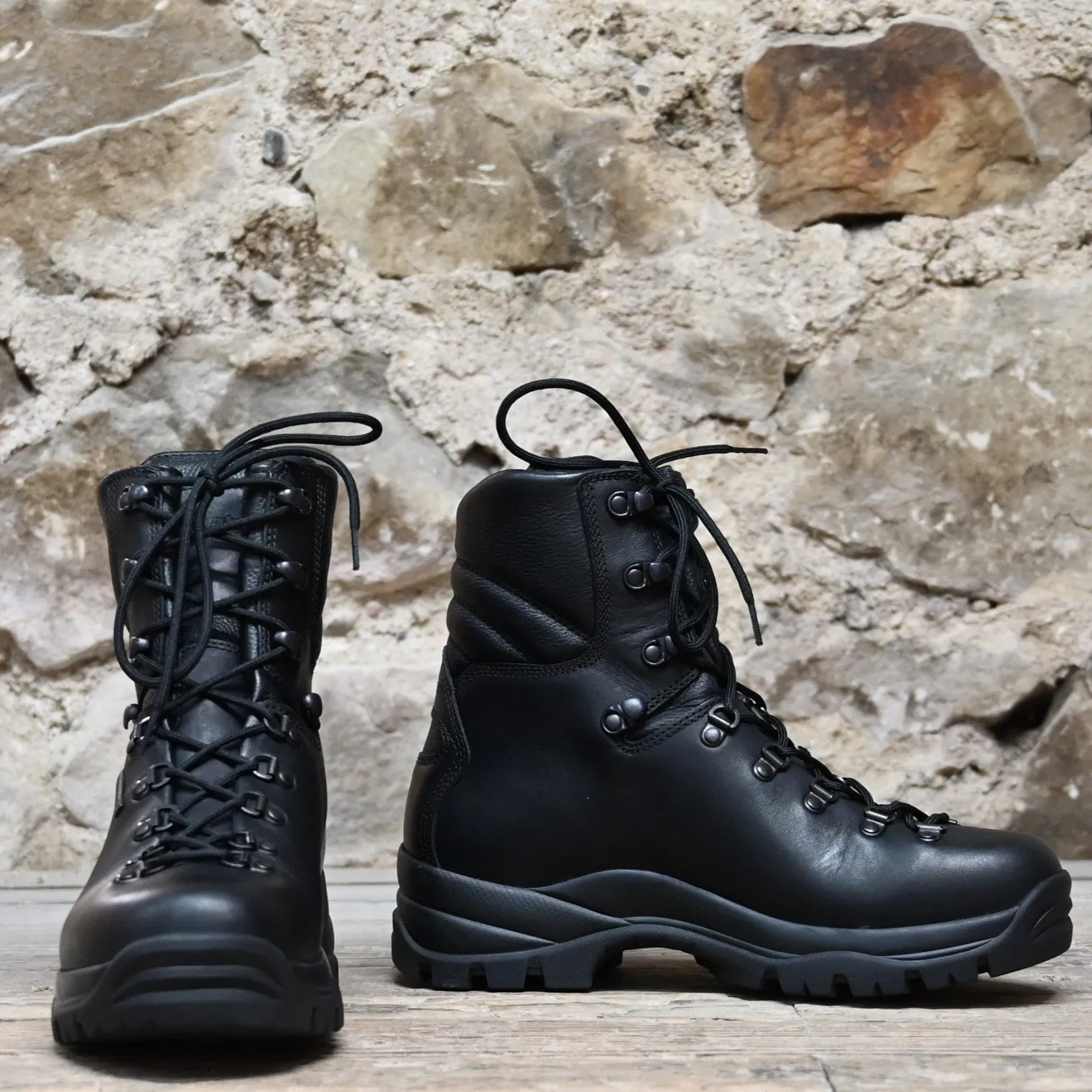 Kenetrek 8" Hard Tactical Non Insulated Boot