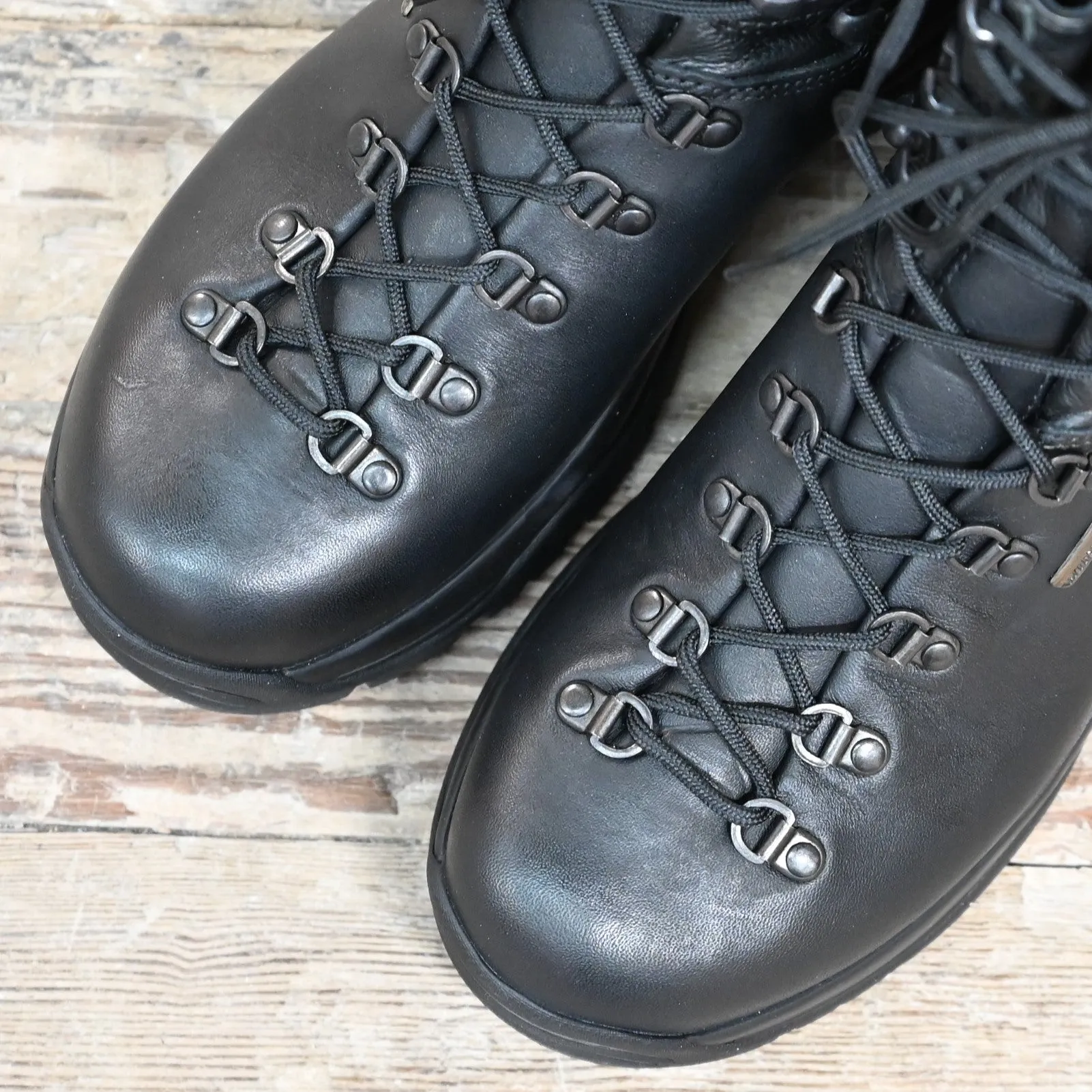 Kenetrek 8" Hard Tactical Non Insulated Boot