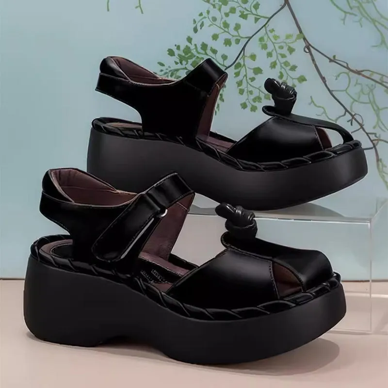 Retro Leather Ankle Strappy Sandals Handmade Closed Toe in Black